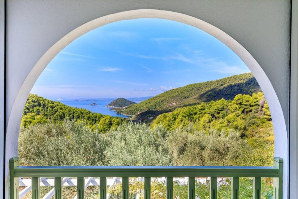 Nina-Myrtia Countryside House Skopelos Ditropo Exteriér fotografie