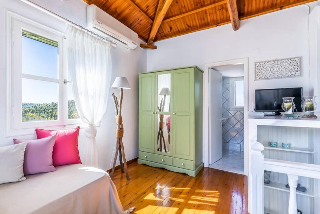 Nina-Myrtia Countryside House Skopelos Ditropo Exteriér fotografie